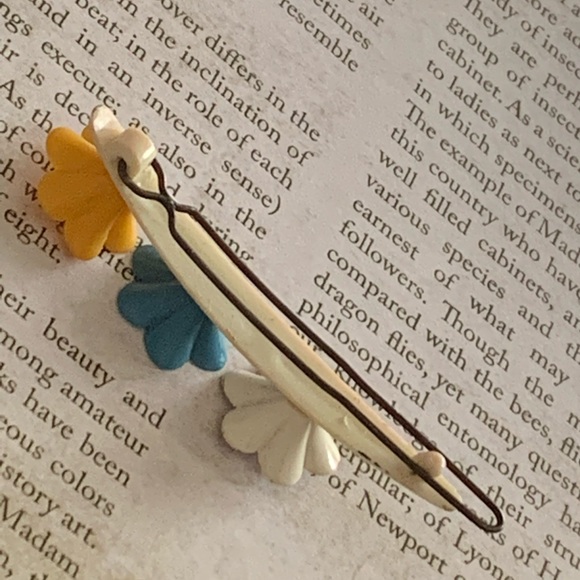 Vintage Floral Hair Barrette Cute Yellow Blue White Flowers - Picture 9 of 12